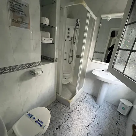 Balnea Dos Frades アパート バイヨーナ